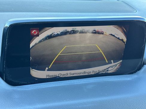 Used 2019 MAZDA CX-5 Touring image 19