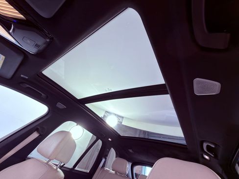 Used 2019 BMW X5 xDrive50i w/ M Sport Package image 13