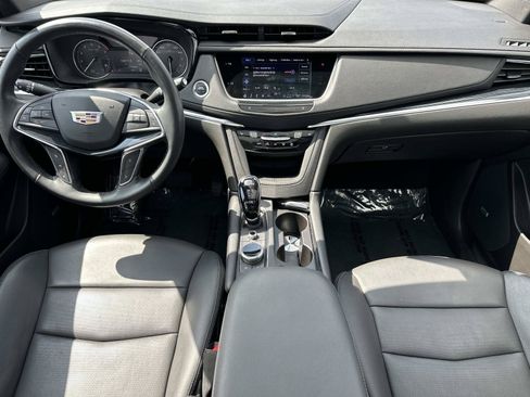 Certified 2024 Cadillac XT5 Premium Luxury AWD/4WD image 13