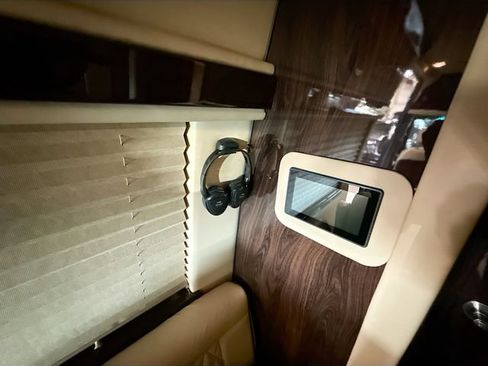 Used 2022 Mercedes-Benz Sprinter 3500 image 38