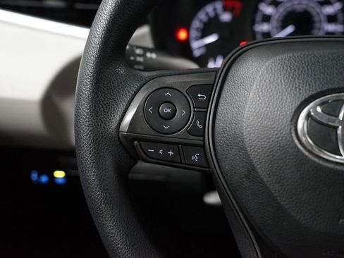 Used 2021 Toyota Corolla L image 14