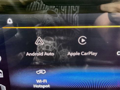 Used 2024 Chevrolet Trax ACTIV FWD image 2