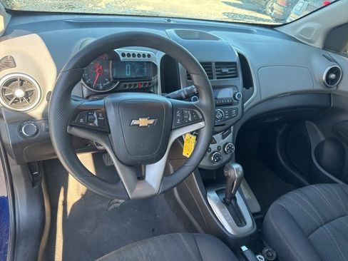 Used 2014 Chevrolet Sonic LT image 12