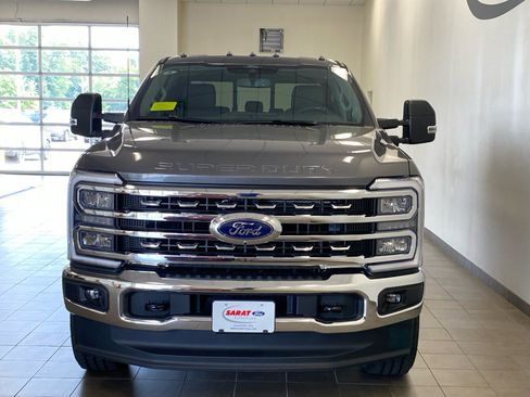 New 2026 Ford F350 XLT w/ XLT Premium Package AWD/4WD image 3