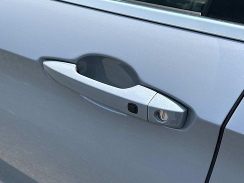 Used 2025 Mitsubishi Outlander SE FWD image 20