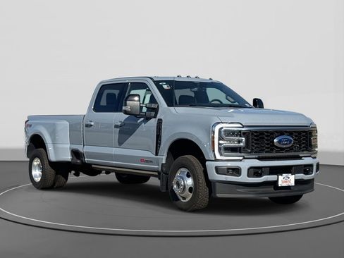 New 2025 Ford F350 Platinum image 4
