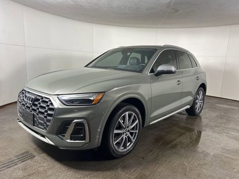 Used 2023 Audi SQ5 Premium Plus w/ Premium Plus Package image 3