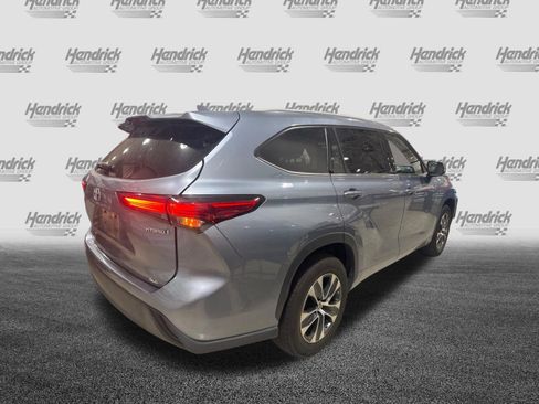 Used 2022 Toyota Highlander XLE FWD image 50