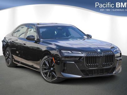New 2026 BMW 760i xDrive w/ Premium Package