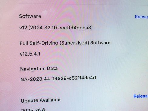 Used 2021 Tesla Model S Plaid image 23