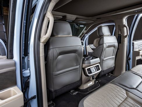 Used 2026 Ford F250 Platinum w/ Platinum Plus Package image 34