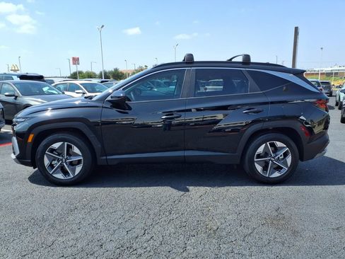 Used 2025 Hyundai Tucson SEL FWD image 2