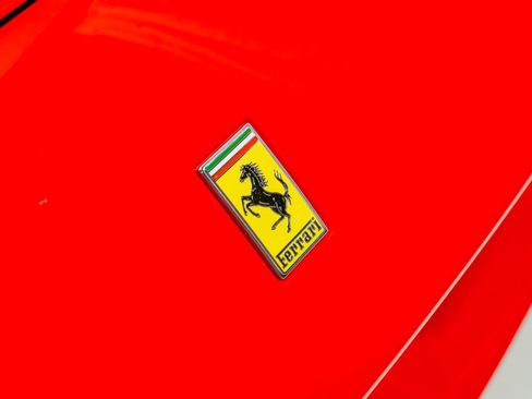 Used 2018 Ferrari 812 Superfast RWD image 33