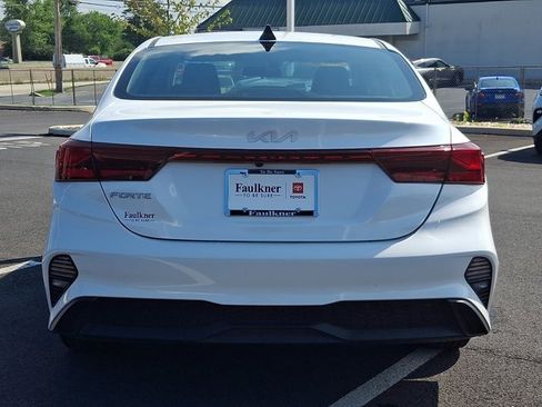 Used 2024 Kia Forte LXS FWD image 5