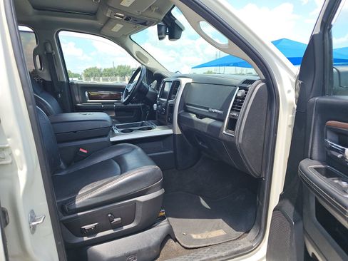Used 2017 RAM 1500 Laramie w/ Convenience Group RWD image 15