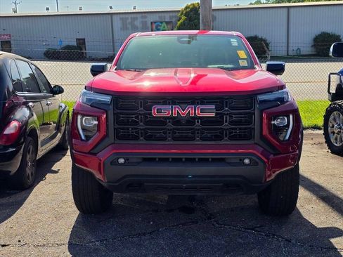 Used 2025 GMC Canyon Elevation w/ Convenience Package AWD/4WD image 8