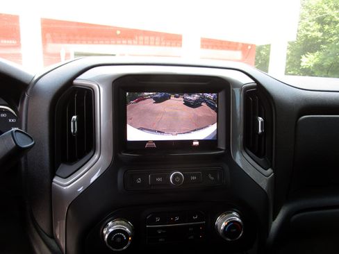 Used 2021 GMC Sierra 2500 4x4 Crew Cab w/ 1SA Safety Confidence Package image 18