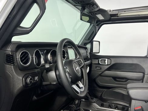 Used 2023 Jeep Wrangler Sahara w/ Cold Weather Group image 24