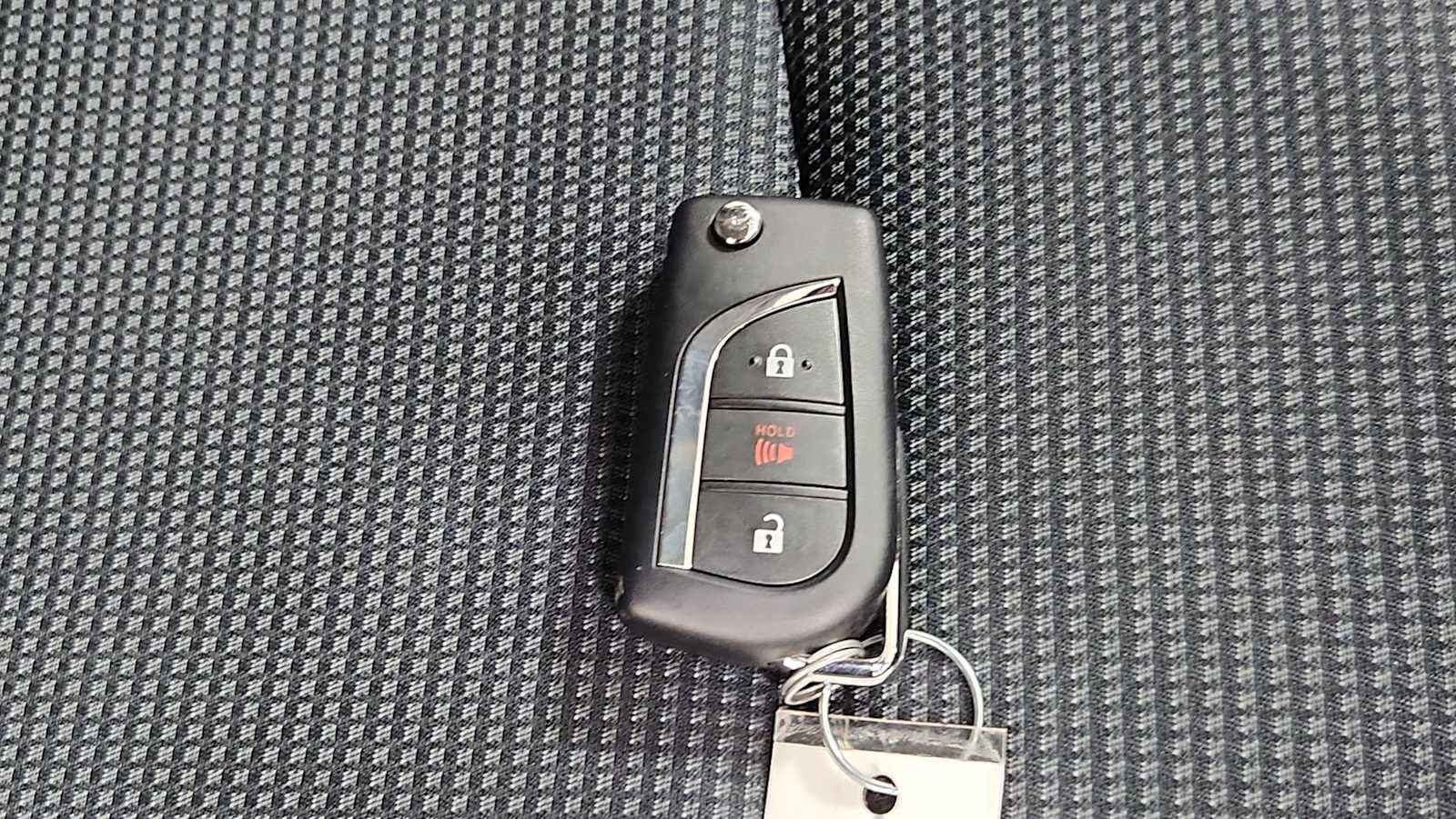 Certified 2024 Toyota RAV4 LE AWD/4WD image 31