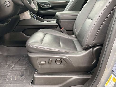 Used 2023 Chevrolet Tahoe Z71 w/ Luxury Package AWD/4WD image 20