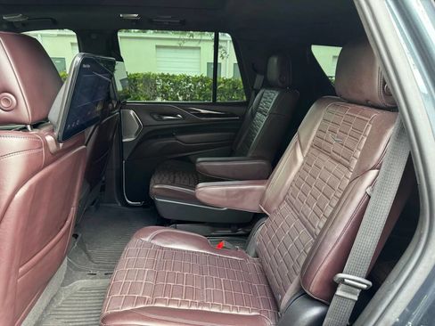 Used 2022 Cadillac Escalade Sport Platinum image 23