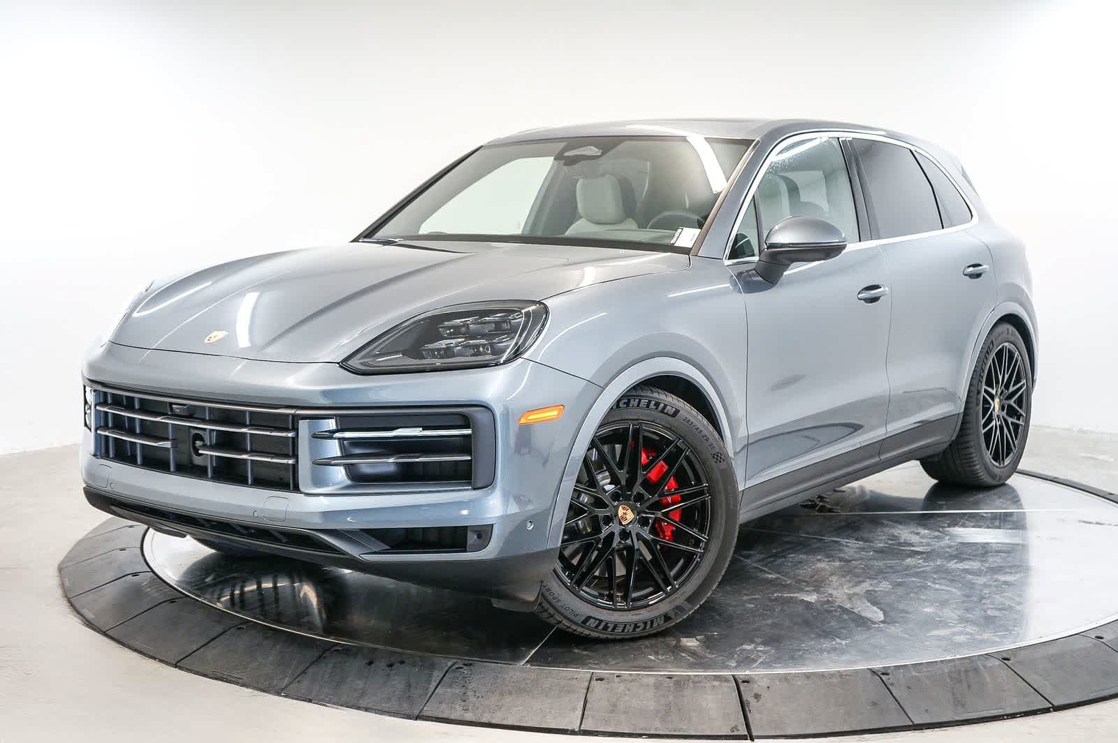 Certified 2026 Porsche Cayenne S AWD/4WD image 1
