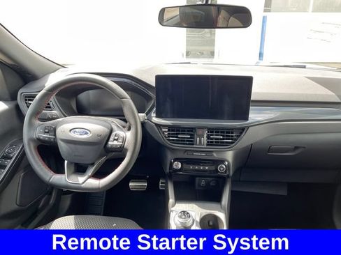 Used 2024 Ford Escape ST-Line w/ Tech Pack #1 AWD/4WD image 12