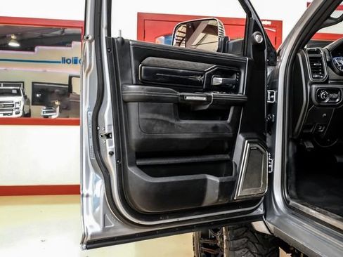 Used 2021 RAM 2500 Limited AWD/4WD image 41