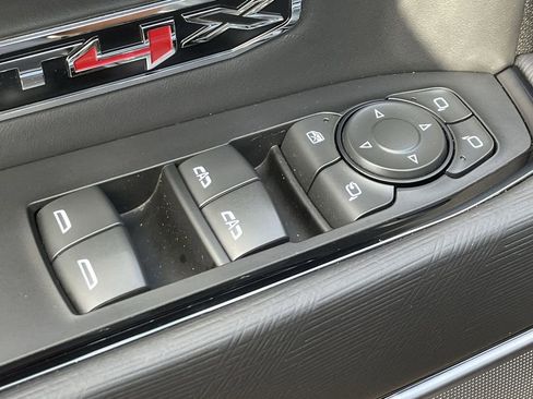 Used 2025 GMC Sierra 1500 AT4X image 24