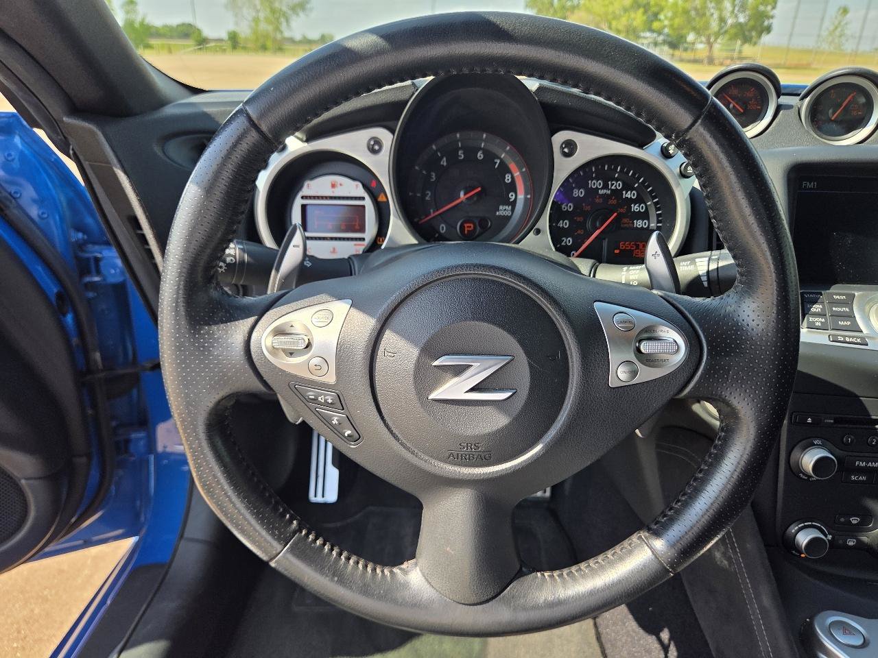 Used 2010 Nissan 370Z Touring w/ Sport Pkg RWD image 14