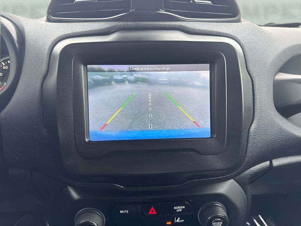 Used 2021 Jeep Renegade Sport FWD image 11