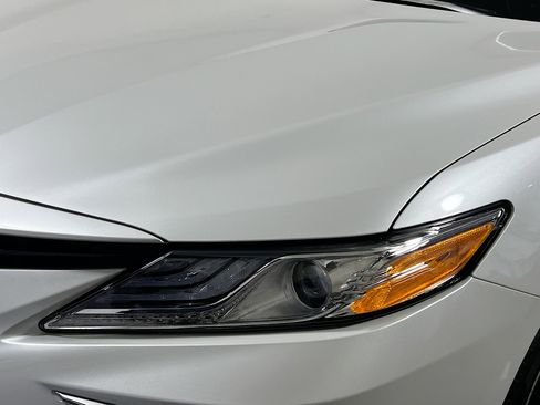 Used 2023 Toyota Camry XLE image 11