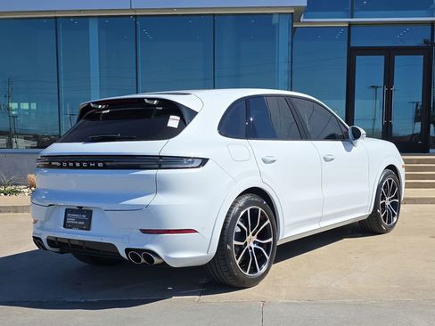Certified 2024 Porsche Cayenne S image 7