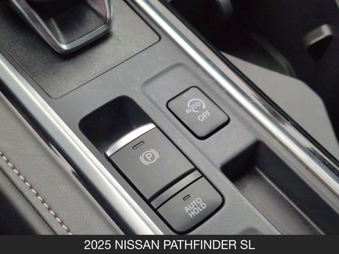Certified 2025 Nissan Pathfinder SL w/ SL Premium Package image 23
