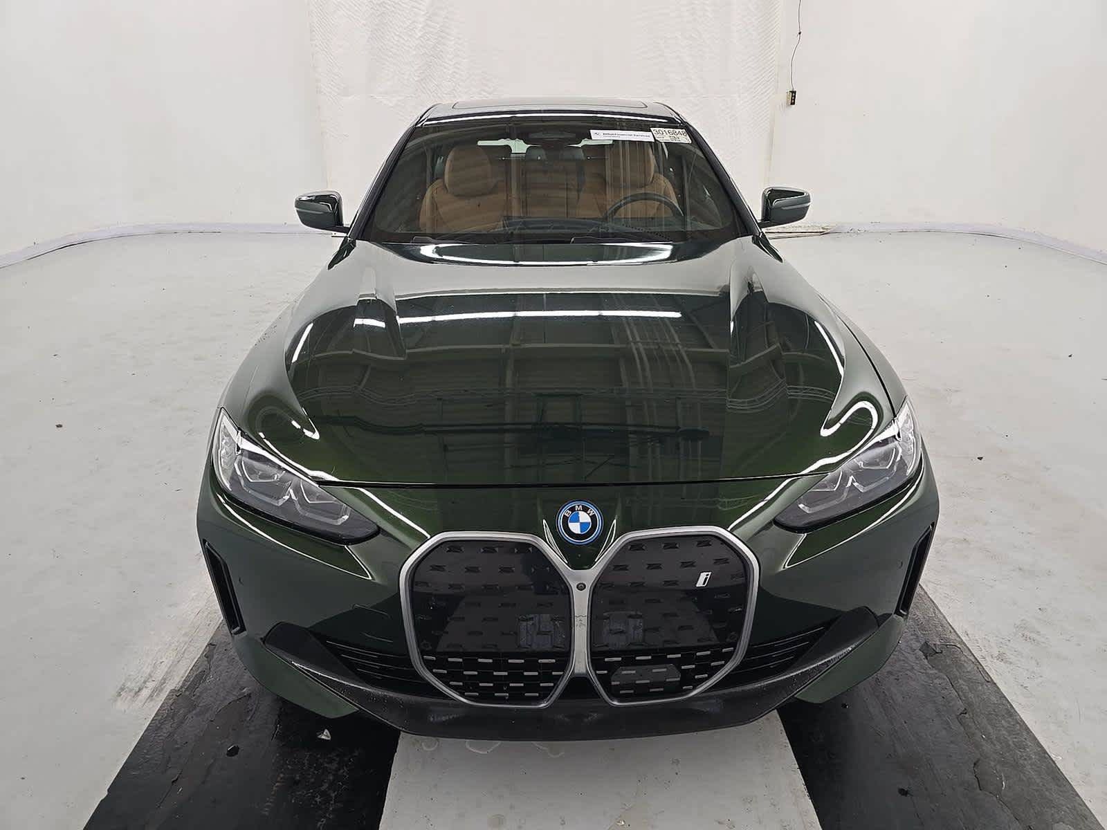 Used 2024 BMW i4 eDrive40 w/ Premium Package RWD image 2