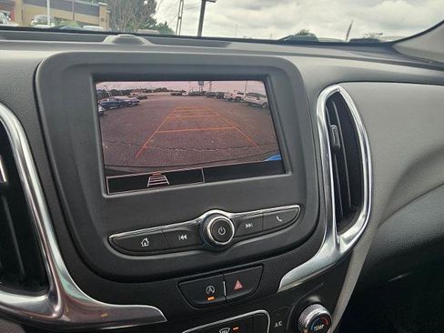 Used 2022 Chevrolet Equinox LS FWD image 49