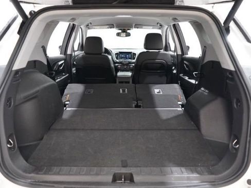 Used 2024 GMC Terrain SLT image 37