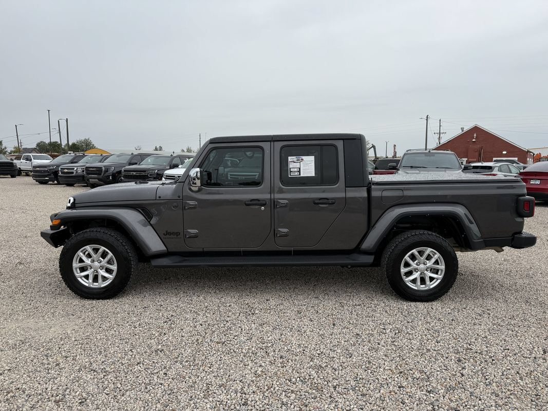 Used 2023 Jeep Gladiator Sport AWD/4WD image 6