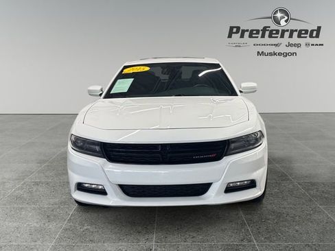 Used 2015 Dodge Charger SXT w/ AWD Plus Group image 11