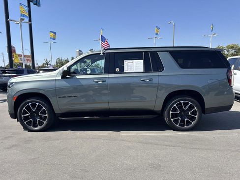 Used 2024 Chevrolet Suburban RST RWD image 8