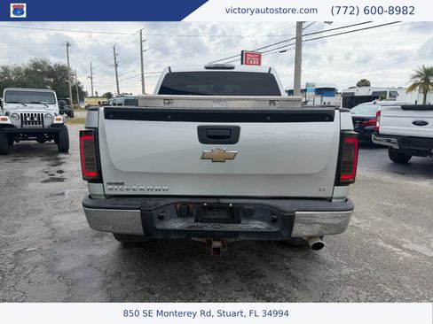 Used 2011 Chevrolet Silverado 1500 LT w/ Max Trailering Pack image 9