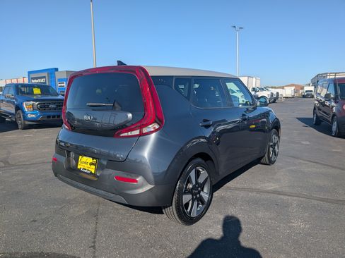 Used 2020 Kia Soul EX w/ Option Group 015 FWD image 8
