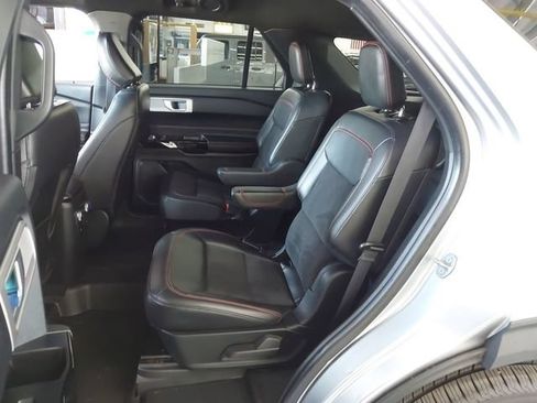Used 2023 Ford Explorer ST-Line w/ Class IV Trailer Tow Package RWD image 37
