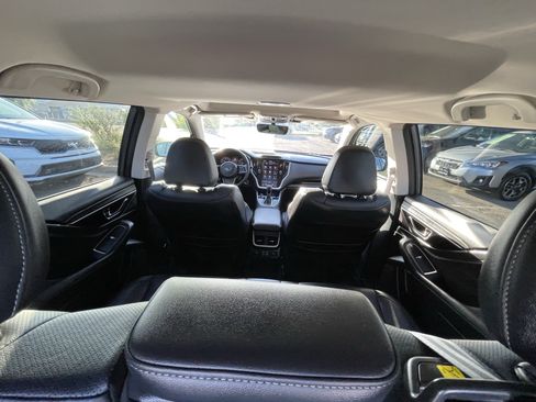 Used 2023 Subaru Outback Limited AWD/4WD image 13