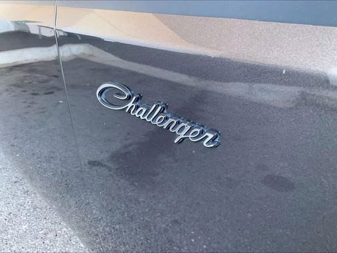 Used 2014 Dodge Challenger R/T image 10