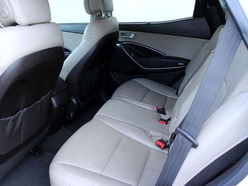 Used 2017 Hyundai Santa Fe Sport image 15