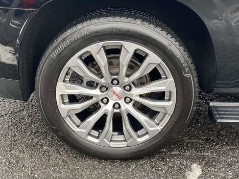 Used 2021 GMC Yukon XL Denali w/ Denali Ultimate Package image 7