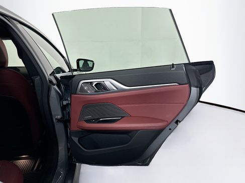 Used 2023 BMW i4 eDrive40 image 32