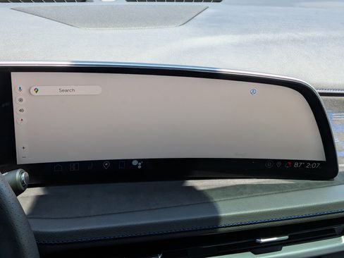 Certified 2024 Cadillac XT4 Sport FWD image 29