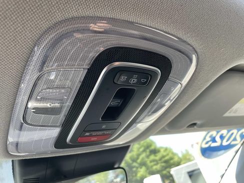Used 2023 Hyundai Elantra Limited w/ Preferred Accessory Package FWD image 26